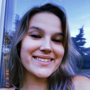 Meet your Posher, Alyssa